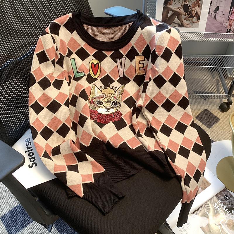 2022 Autumn French Diamond Plaid Cartoon Cat Embroidery Sweater Women’s Pullover Korean Fashion Argyle Knitwear Crop Top Jumpers alx