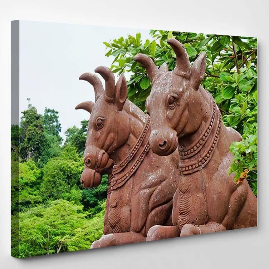 Ancient Statues 3 Bison Backdrop Leaves – Bison Animals Canvas Print