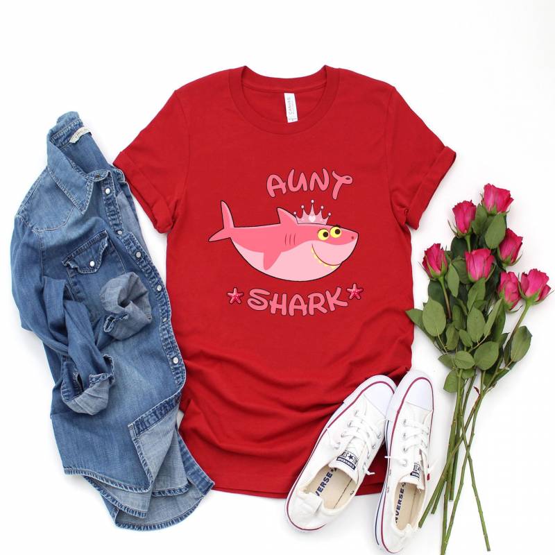 Crushtee Aunt Shark, Aunt Shark shirt, Aunt to be Shirt, Mommy Shark, Mommy Shark Shirt, Shark Family Shirt Long Sleeve Hoodie