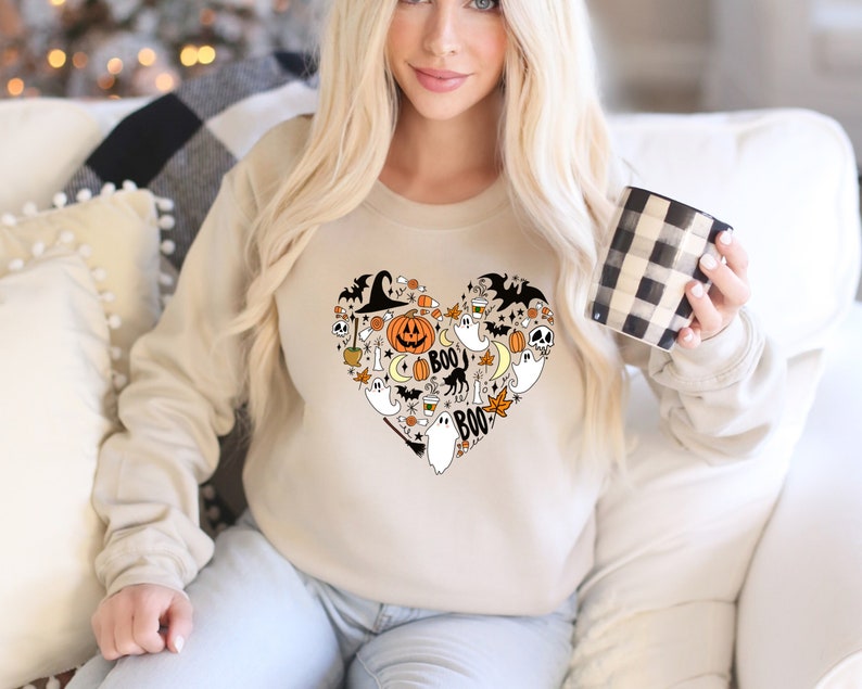 Doodles Halloween Sweatshirt, Halloween Sweatshirt, Cute Halloween Theme Crewneck Sweatshirt All Over Print Sweatshirt For Women Sweatshirt For Men