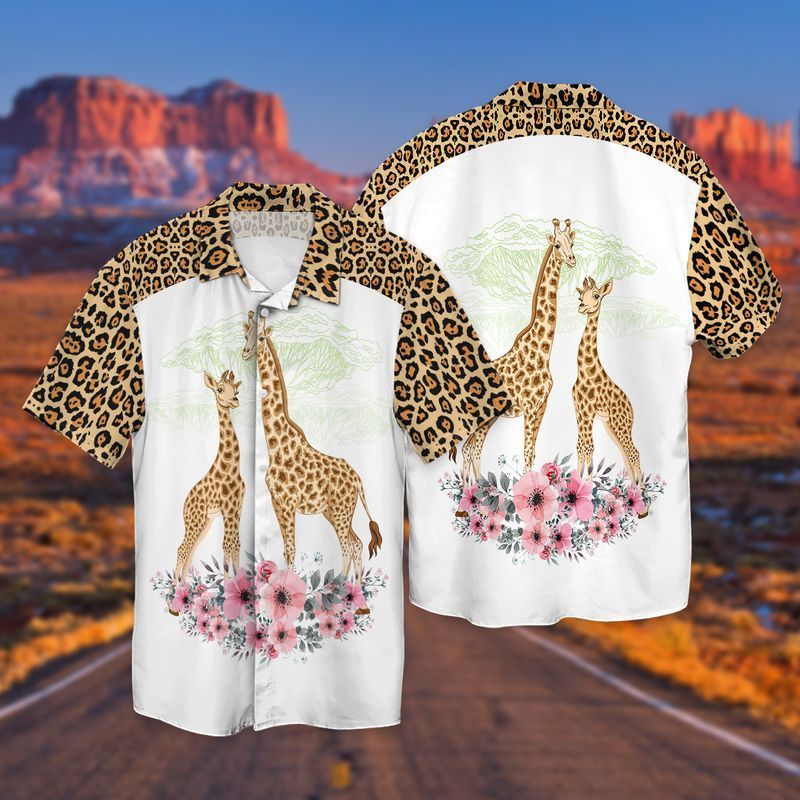 Love Giraffes With Flowers For Men And Women Graphic Print Short Sleeve Hawaiian Casual Shirt