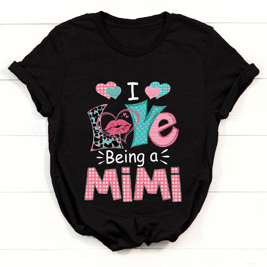 Personalized I Love Being A Grandma Lips Shirt