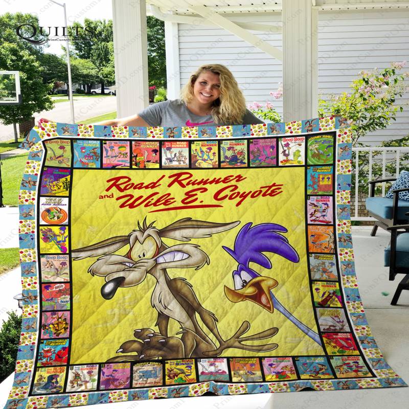 Wile E. Coyote and The Road Runner Quilt Blanket