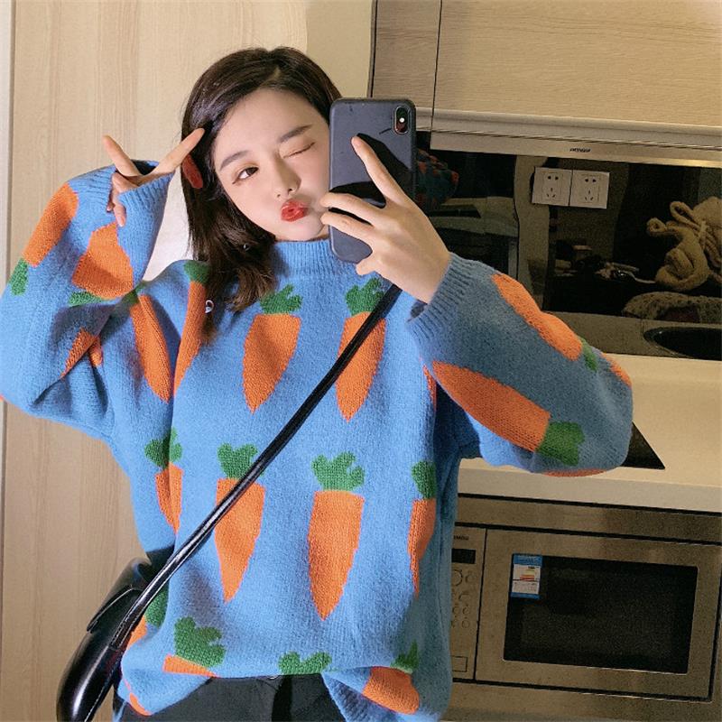 Women’s Cozy Carrot Print Sweater Cute Cartoon Crew Neck Long Sleeve Oversized Pullover Jumper Fall Winter Knit Tops / alx