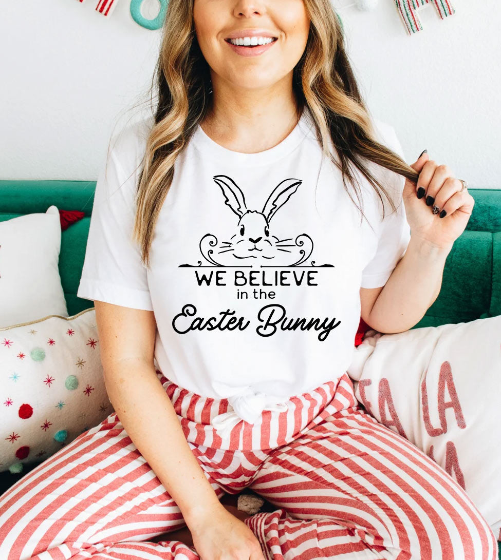 We Believe In The Easter Bunny – Easter Bunny Cute Religious God Jesus T-Shirt