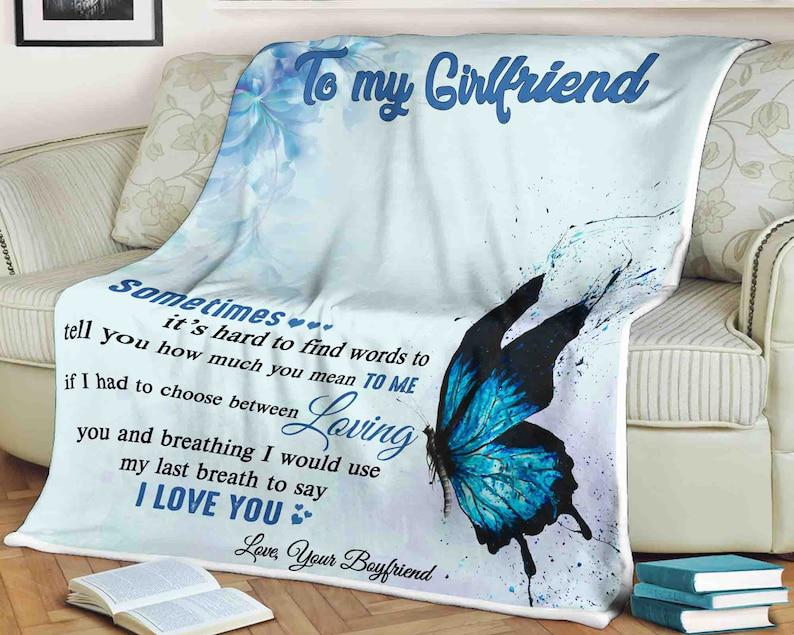 To My Girlfriend I’D To Choose Between Loving And Breathing Fleece Blanket Gift For Family,Birthday,Couple,Butterflies Lover Gift Home Decor Bedding Couch Sofa Soft And Comfy Cozy