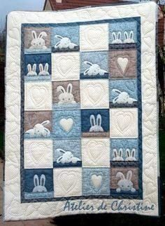 Rabbit Cla0710611Q Quilt Blanket