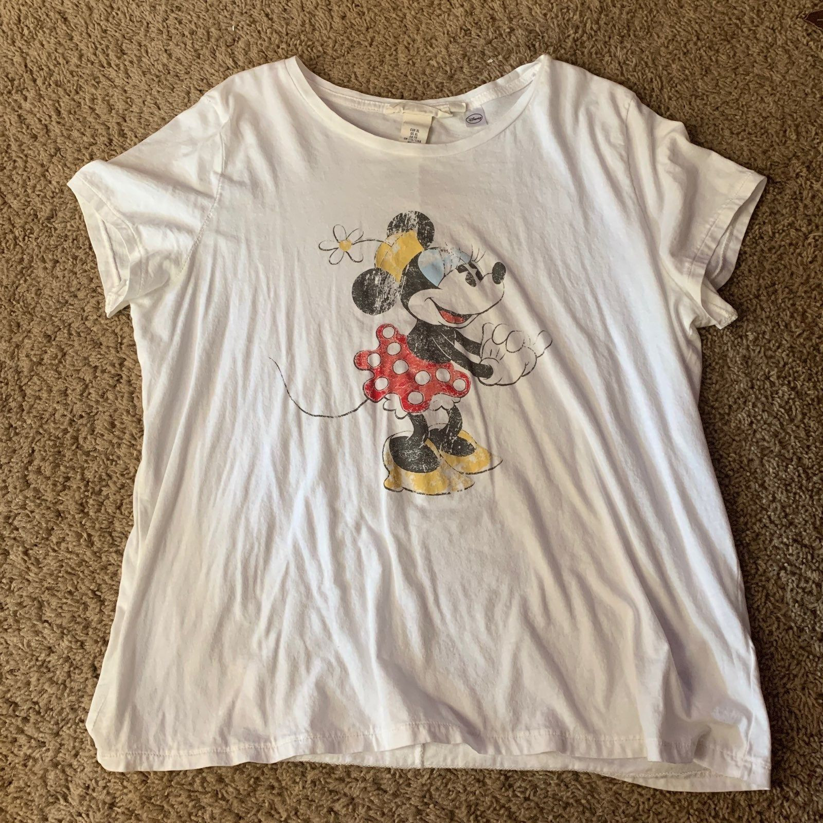 Cute And Comfortable Minnie Mouse Graphic Shirt