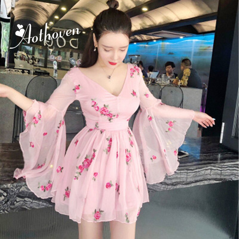 2021 New Summer Vintage Bandage Flowers Embroidery Dress Women Pink Long Flare Sleeve V-neck Dress Vintage Sexy Party Dresses alx