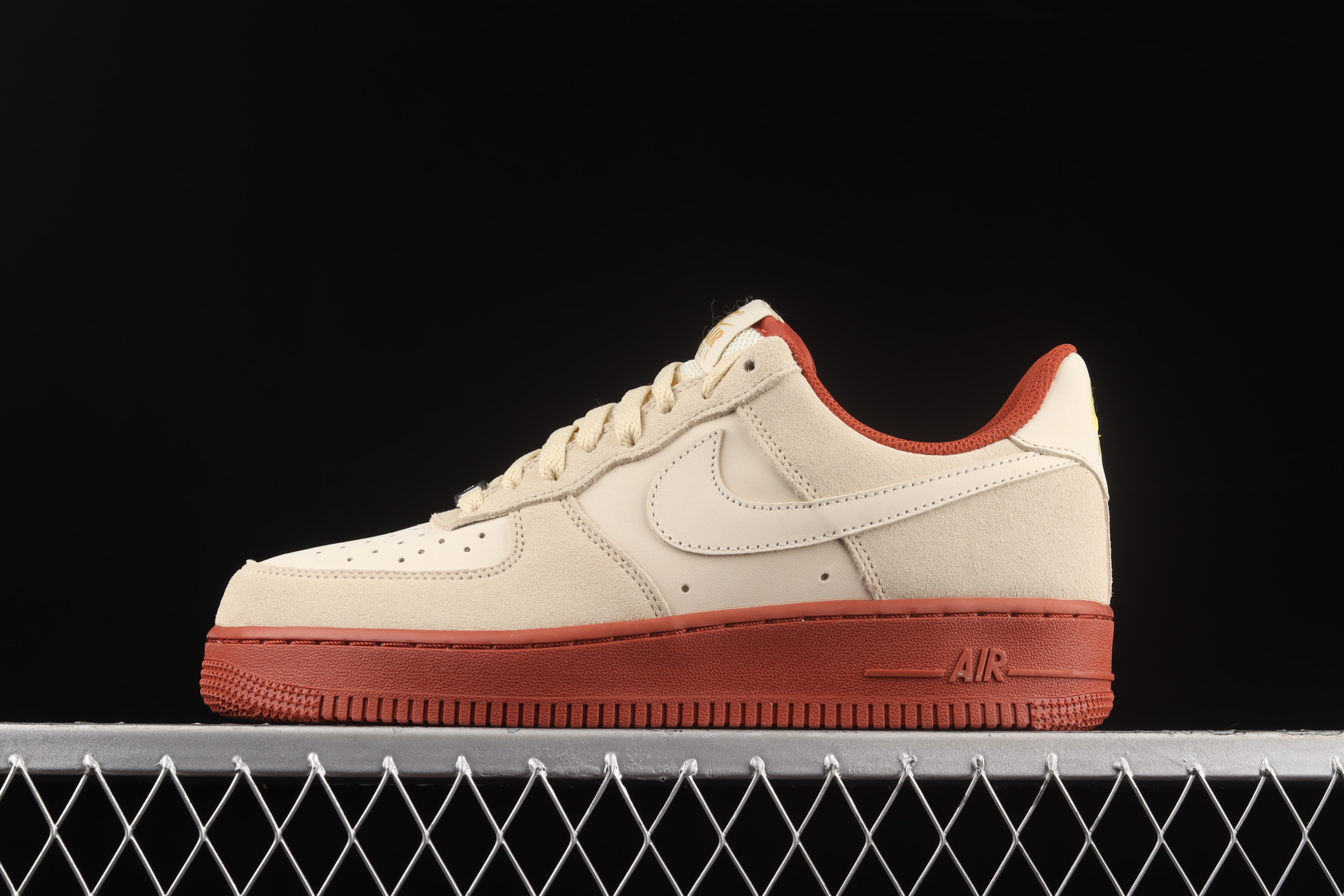 Nike Air Force 1 07 Low SE Beige White Brown Shoes Sneakers SNK663483194