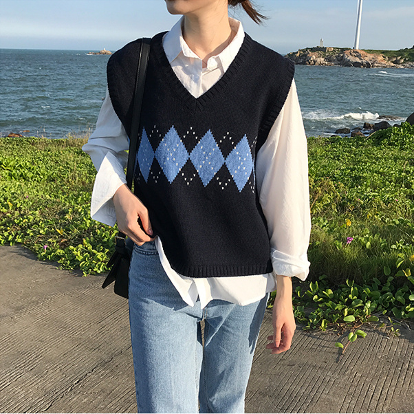 Women Sweater Vest 2021 Korean Style Preppy Vintage Geometric Argyle V Neck Sleeveless Pullover Knitted Waistcoat Tank Tops T360 alx