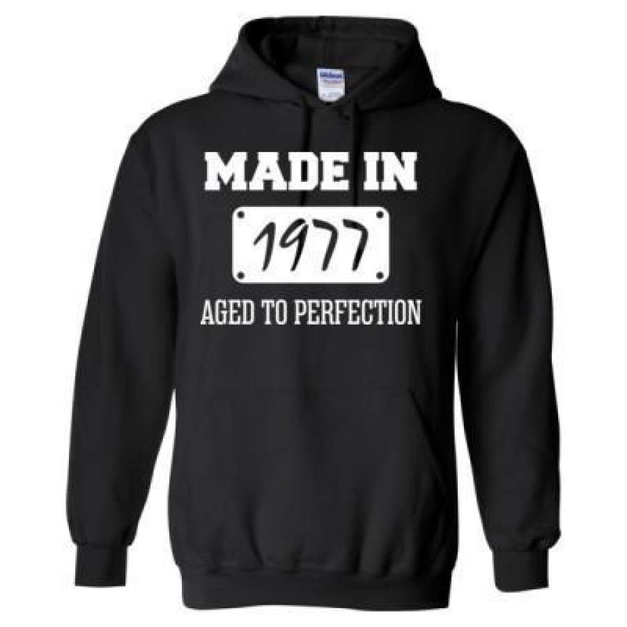 AGR Made In 1977 Aged To Perfection – Heavy Blend™ Hooded Sweatshirt