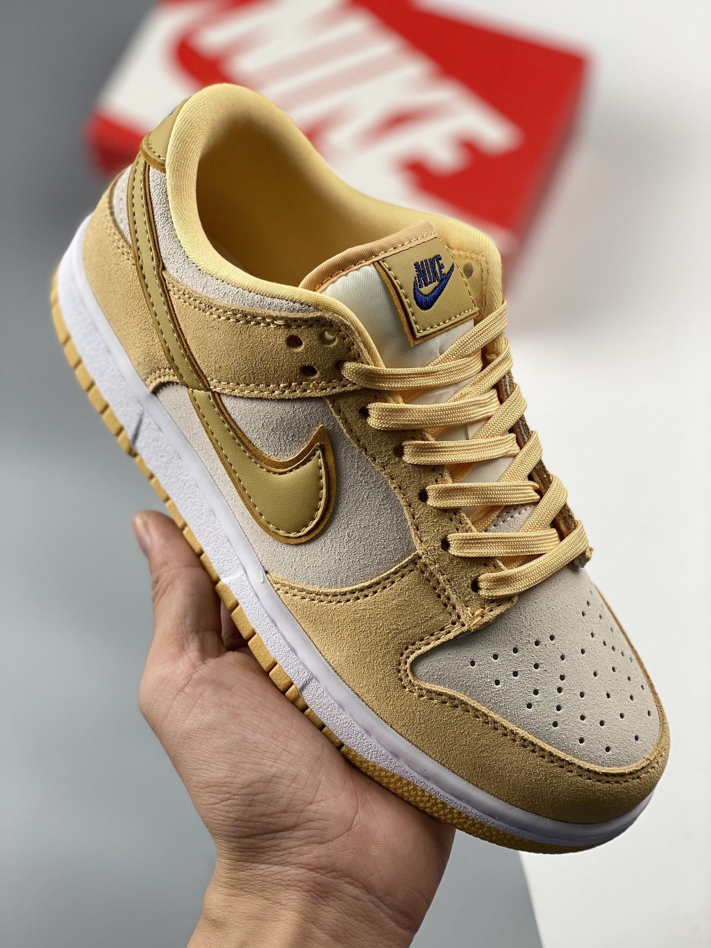 Nike Dunk Low WMNS Gold Suede DV7411-200 5339192