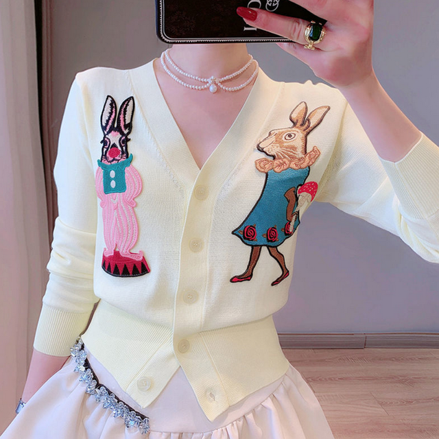 Spring/summer 2022 New Long Sleeve V-neck High Quality Cartoon Embroidery Applique Rabbit Thin Loose Sweater Cardigan For Women alx