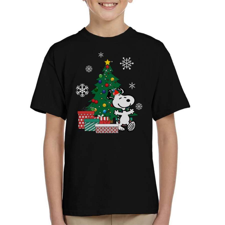 Happy Snoopy Around The Christmas Tree Kid’s T-shirt