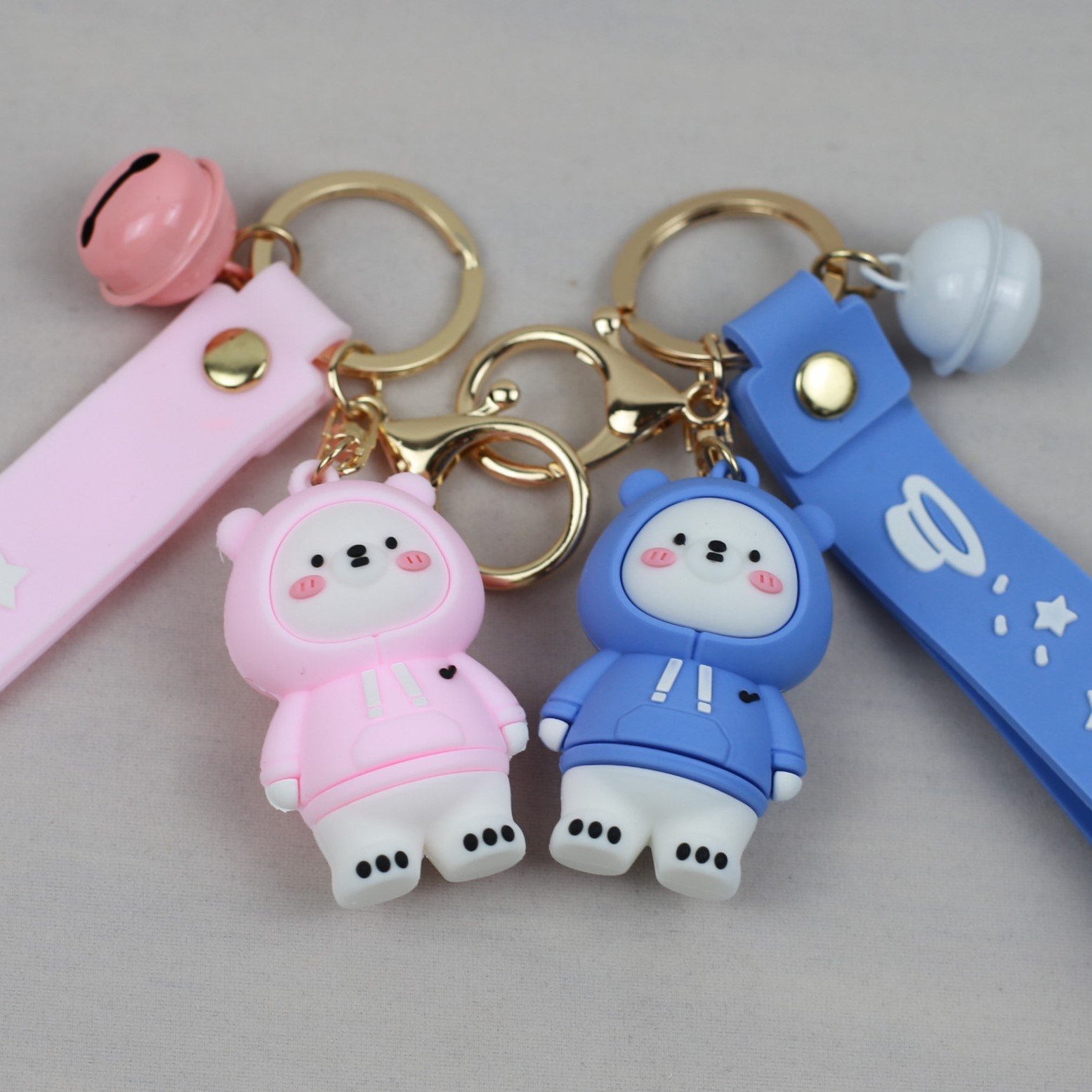 Creative Sweater Bear Keychain Cute Pendant PVC Soft Rubber Animal Cartoon Doll Accessories Car Key Chain Lovely Couple Keyring alx