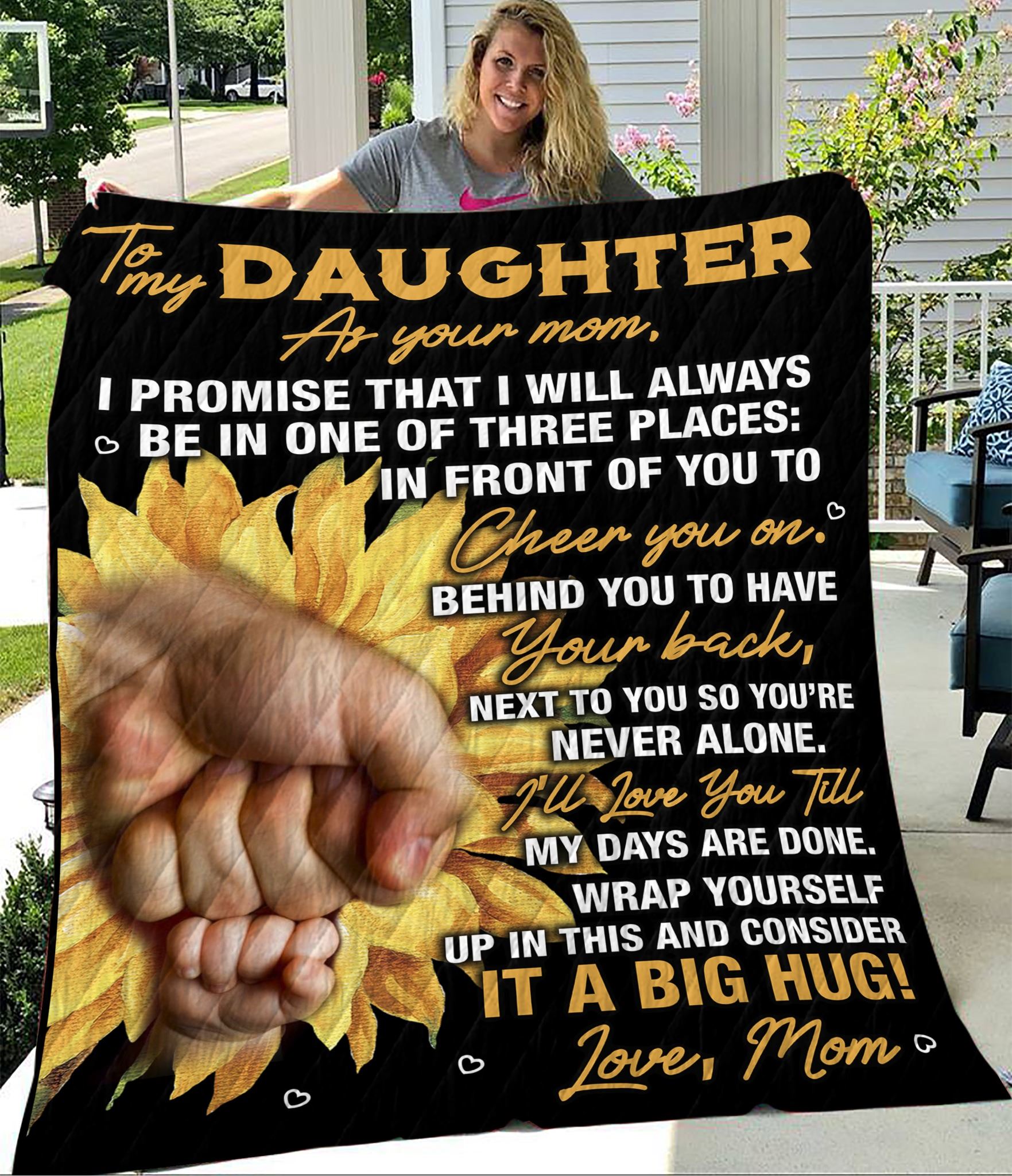 To My Daughter It A Big Hug, Premium Fleece Blanket – Quilt Blanket Gift For Daughter Birthday Gift For Daughter Family Gift From Mom To Daughter Home Decor Bedding Couch Sofa Soft And Comfy Cozy