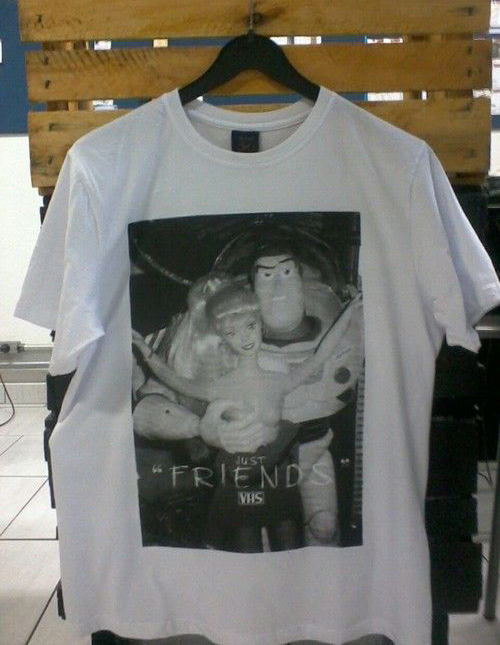 Toy Story Camiseta Just Friends Tee Shirt Outfits