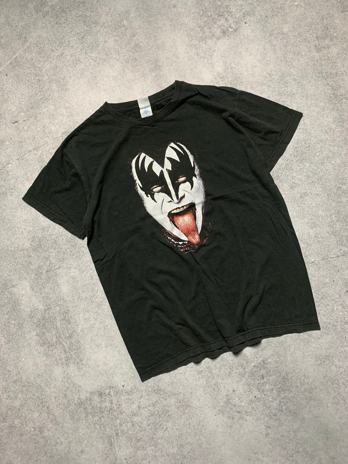 Vintage Kiss 2002 Metal Gene Simmons Big Print Y2K band tee T shirt Sweater Hoodie