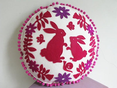 New Applique Cartoon Rabbit Beauty Handmade Lovely Round Cushion Soft Cushion + Filling Pillow Case Bedroom A40