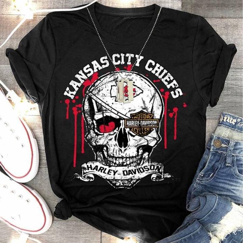 Kansas City Chiefs Harley Davidson Greatest Skull And Sticker Logo Of Kansas City Chiefs Rugby Team And Motor Harley Davidson Cycles Black Men And Women T Shirt S-5Xl