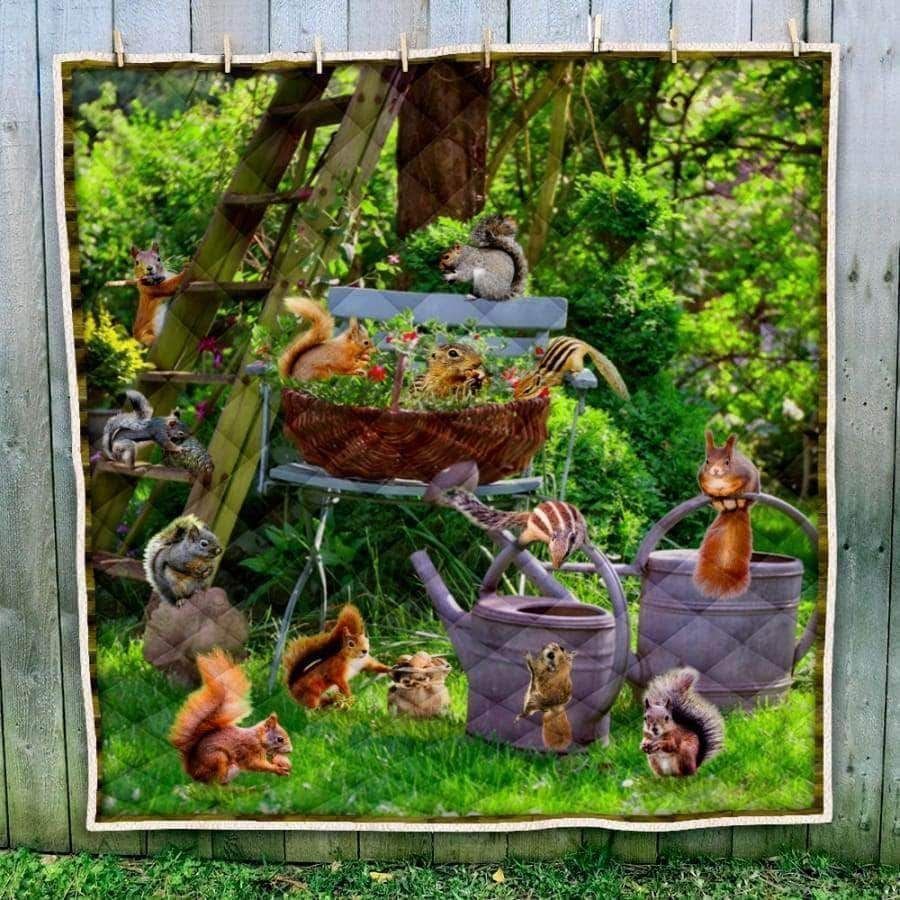 Squirrels Animal  Squirrels Playing  Quilt Blanket