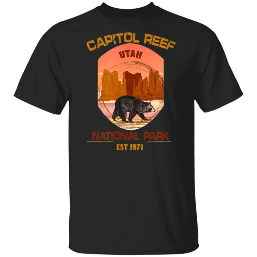 Black Bear Capitol Reef National Park T Shirt Hoodie Shirt