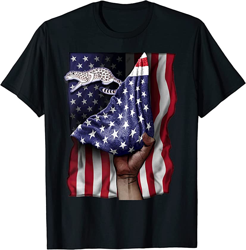 Day Of Independence US Flag Snow Leopard T-Shirt