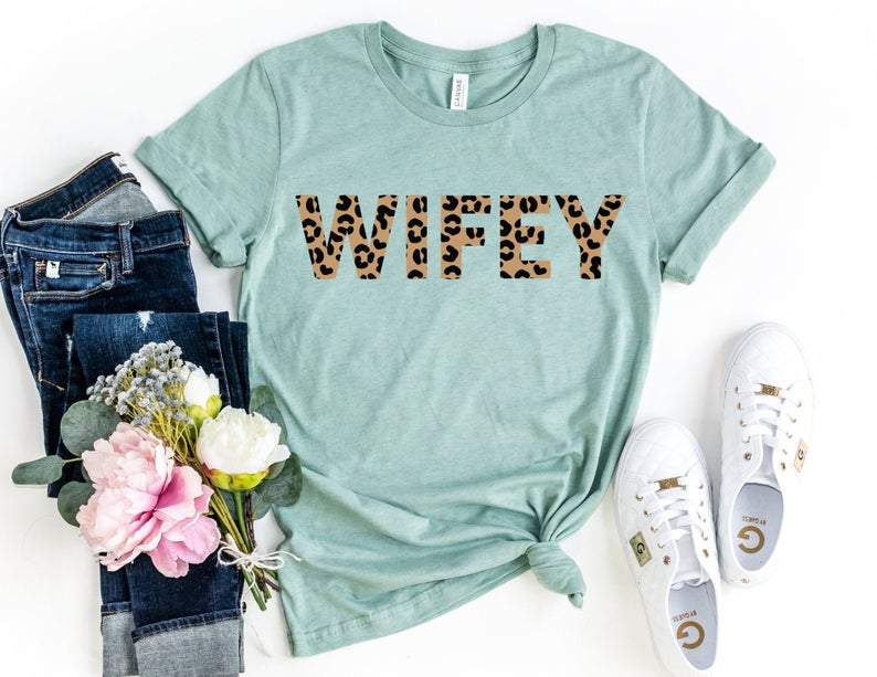 Wifey Leopard Shirt // Bride Shirt // Wedding Finger // Engaged Shirts // Bachelorette Party Shirt // Matching Bachelorette Shirts Hoodie All Color Size S-5Xl