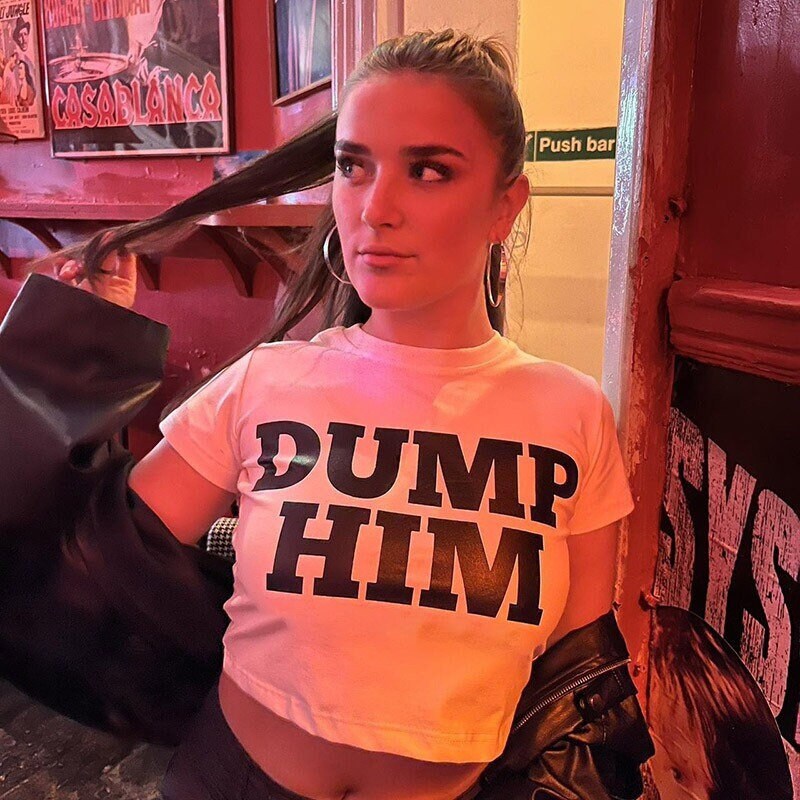 White Dump Him Slogan Crop T-shirt, 90s Aesthetic Streetwear, Funny Slogan Crop Tee, Trending Summer Fashion, y2k 2000s 90s Text Clothing