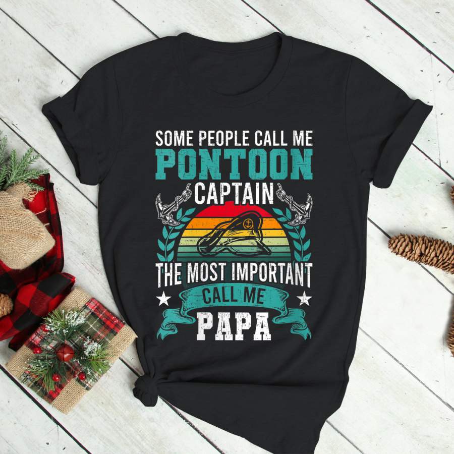 Womens Pontoon Captain Papa Pontooning Boating Gift V-Neck T-Shirt