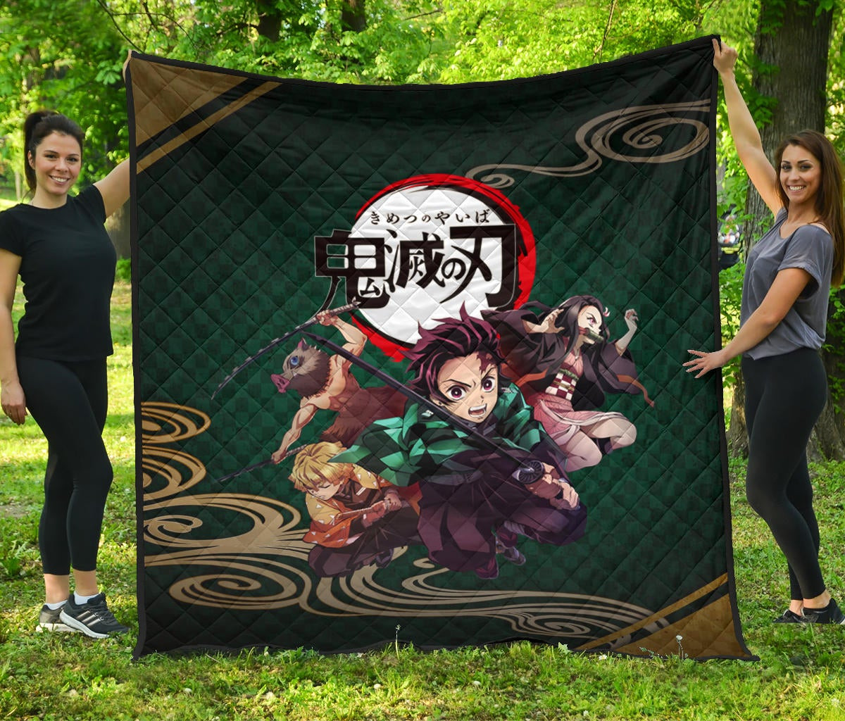 Demon Slayer Anime Main Characters Tanjiro Nezuko Zenitsu And Inosuke Fighting Premium Quilt Blanket