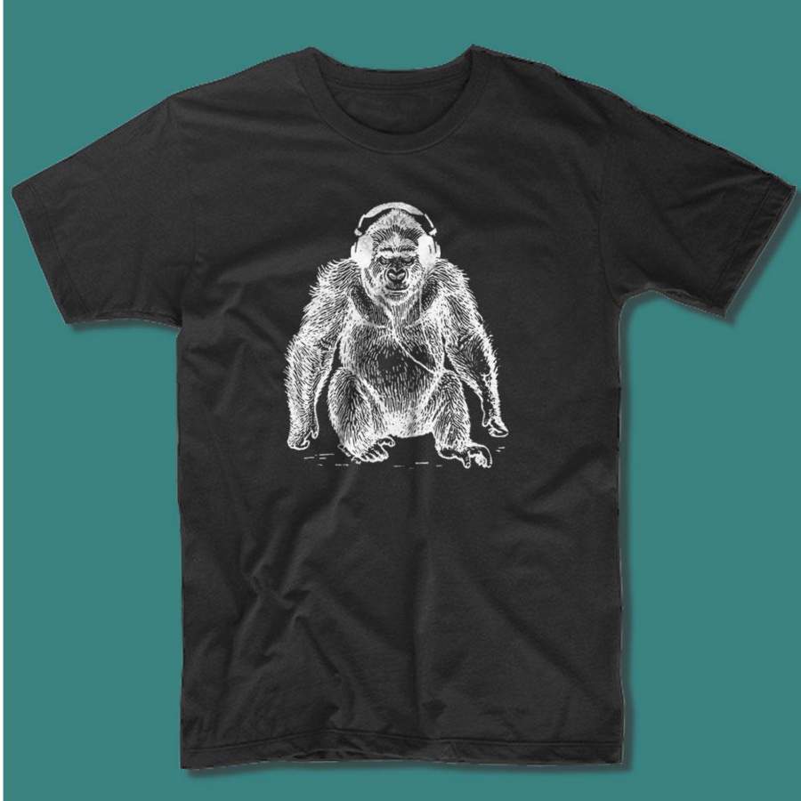 Cool Gorilla With Headphones Vintage Unique Gifts For Women Funny Cute Monkey Gorilla Men’S T Shirt