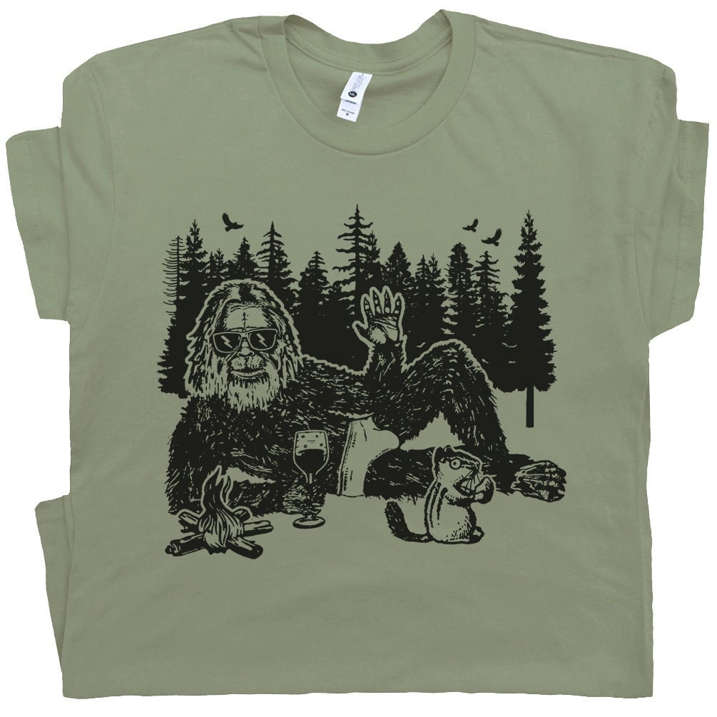 Sexy Bigfoot T Shirt Funny Sasquatch Shirts for Men Women Guys Weird Cryptid Tshirts Bigfoot Camping Graphic Tee Silly Unusual Hilarious