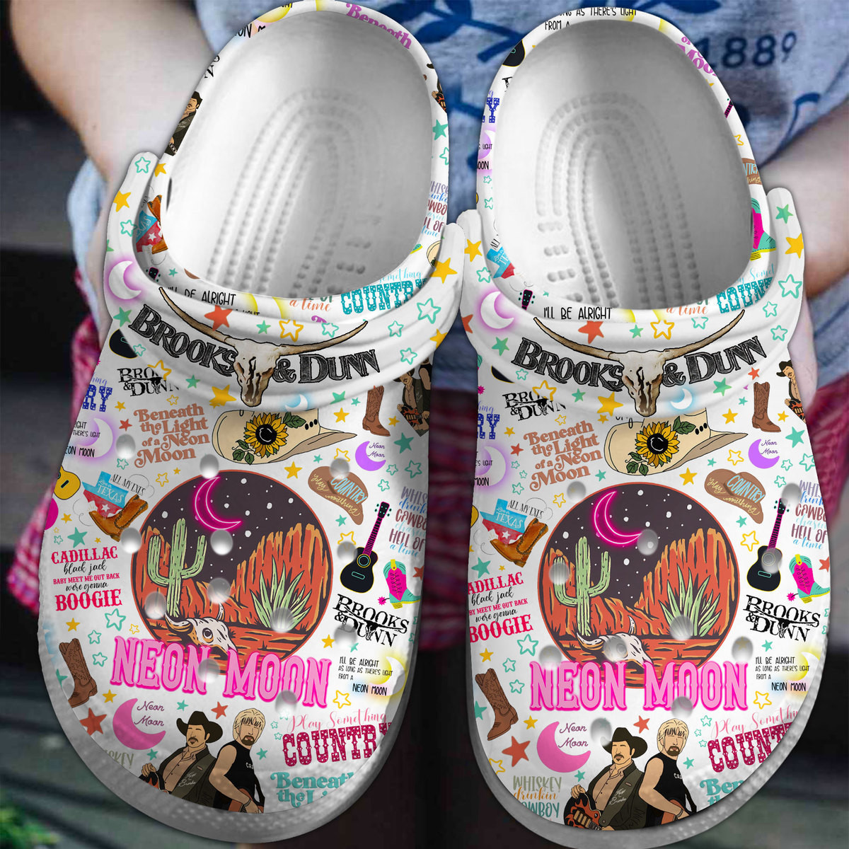 Brooks & Dunn Crocss Clogs For Men Women And Kid Uezhlhpt