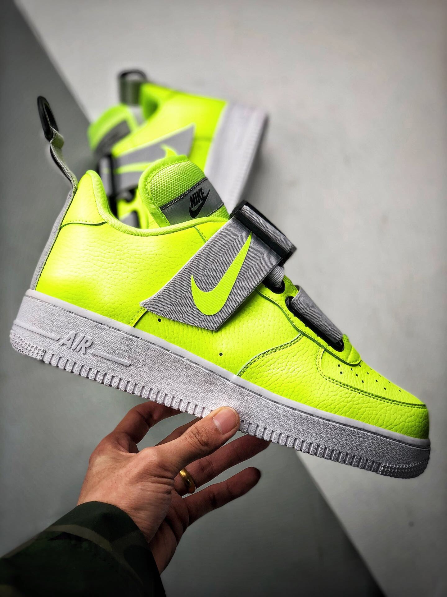 Nike Air Force 1 Utility VoltBlack-White AO1531-700 5339976