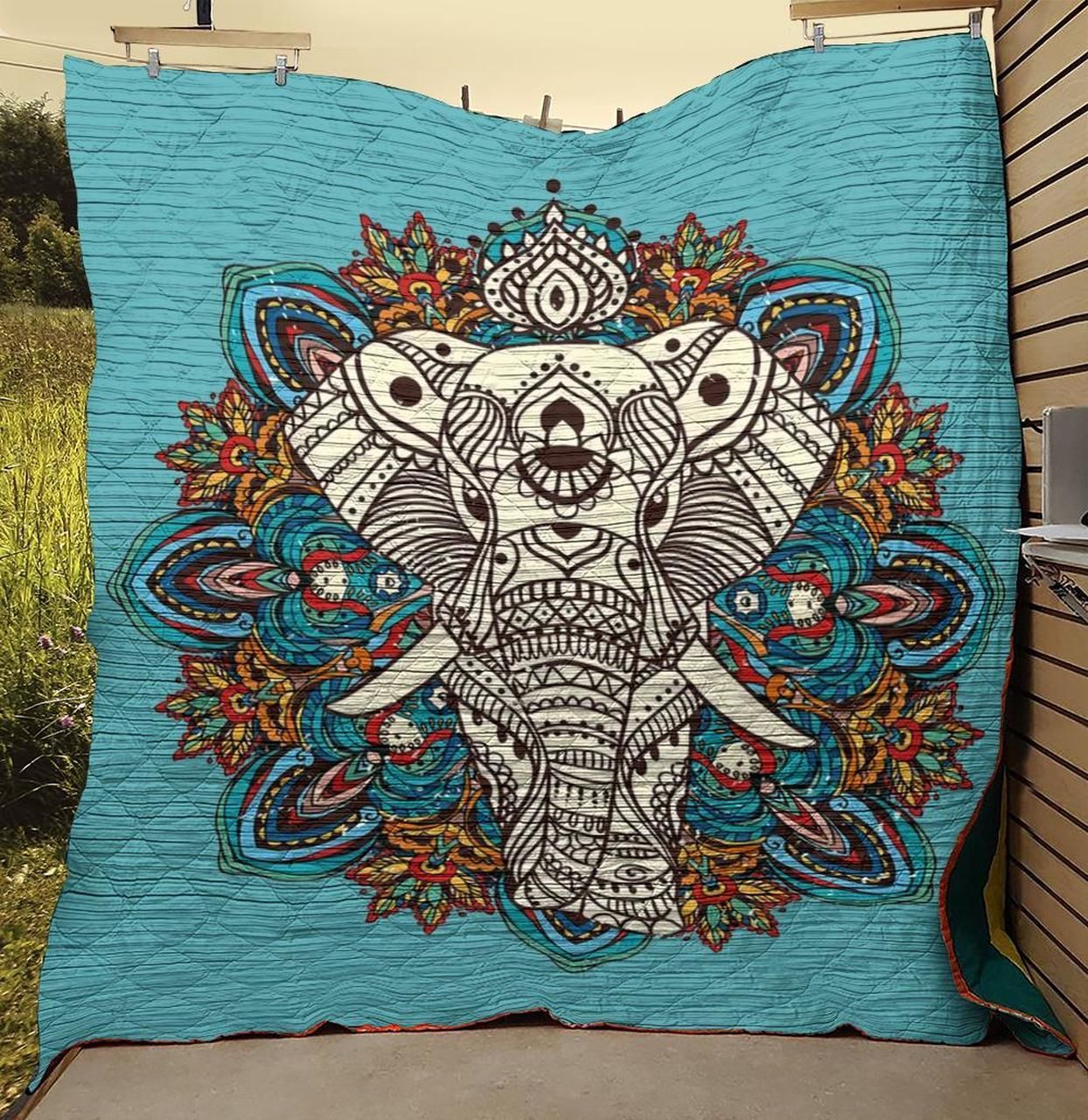 Elephants Quilt Tuhnc