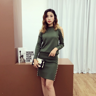 2017 Elegant Women Sweaters Tops+Skirts 2PCS Sets Long Sleeve Pearls Off Shoulder Woman Knitted Sweater Pullovers Skirt Suits alx