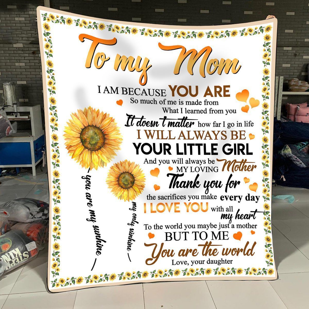 To My Mom You Are The World To Me I Love You With All My Heart Gift For Mom Christmas Gift Ideas 2019 Christmas Gift For Her Christmas Gift Ideas For Mom Mom Gifts Best Christmas Gifts For Mom Gs-Cl-Ml1003 Fleece Blanket