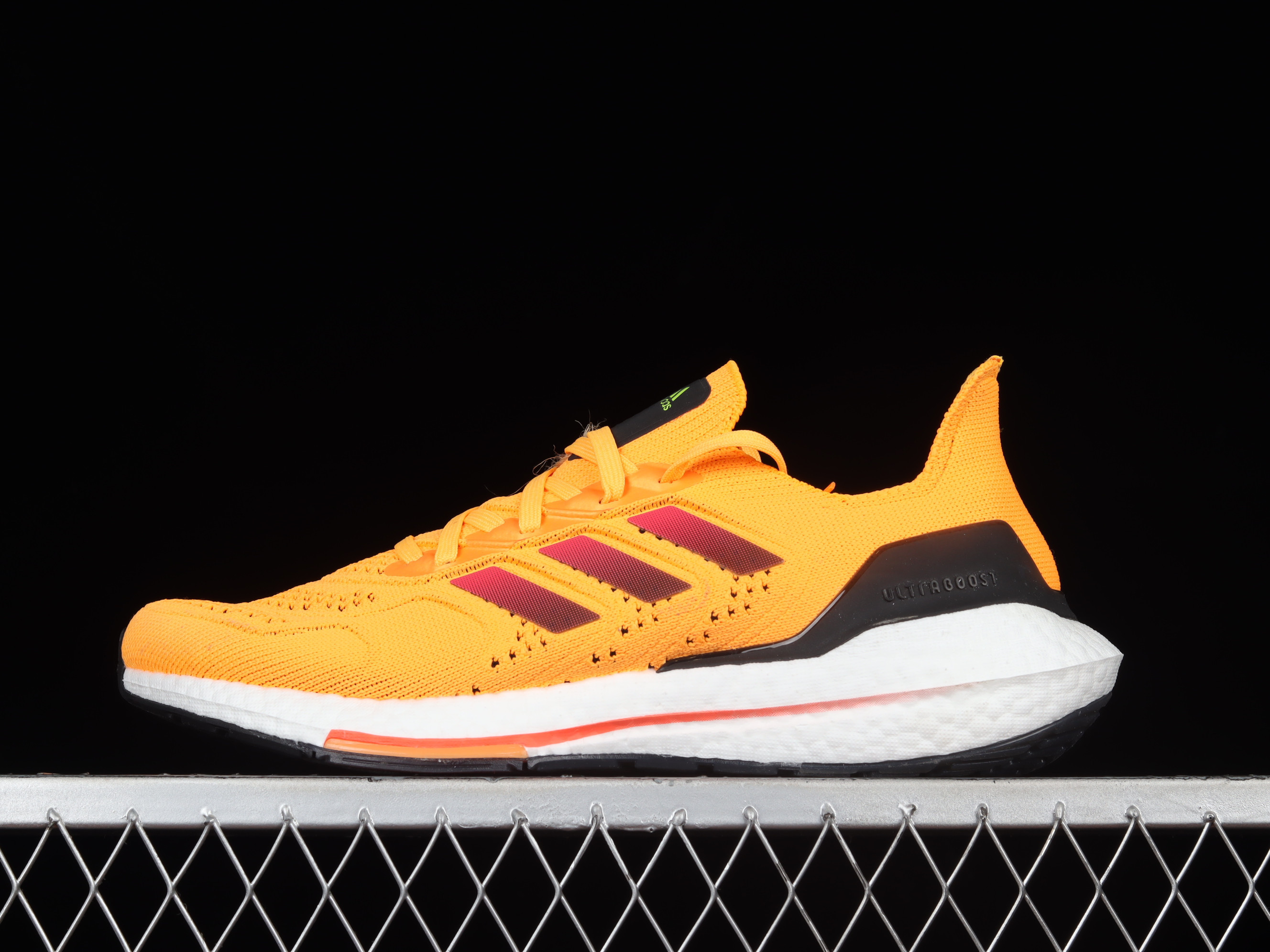 Adidas Ultraboost 22 HEAT.DRY Flash Orange Shoes Sneakers, Men SNK644767122