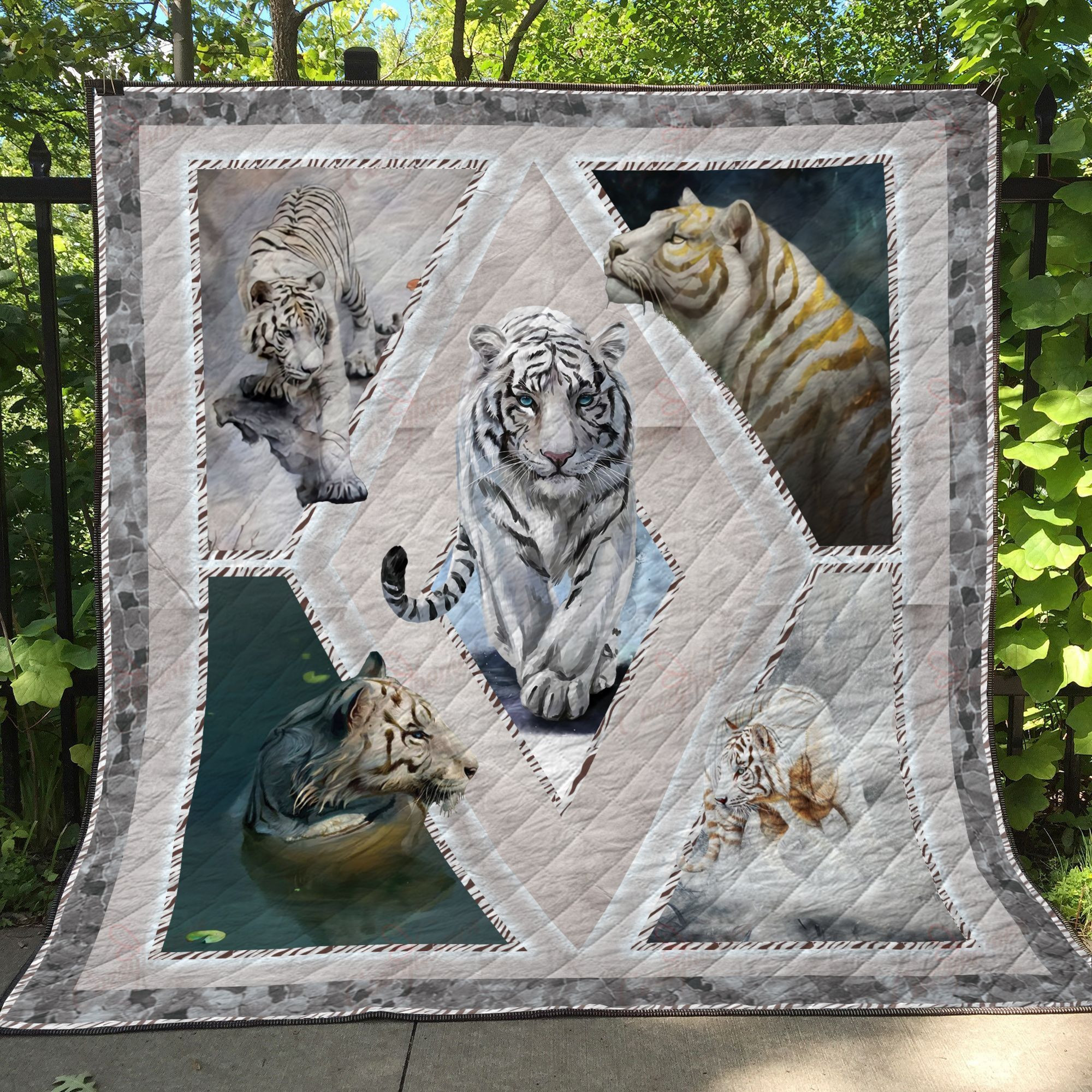 Tiger Yw2806362Cl Quilt Blanket