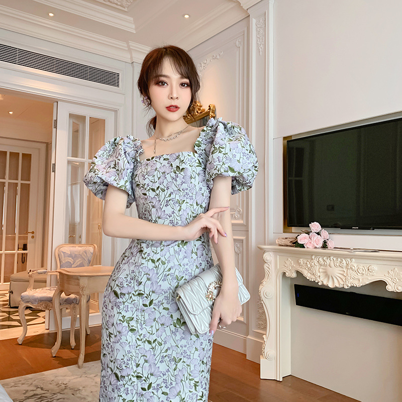 2022 Summer New Women’s Dress Temperament Stereo Jacquard Slim Sleeve Square Collar Dress Emboridy Embroidery Puff Sleeve Dress alx