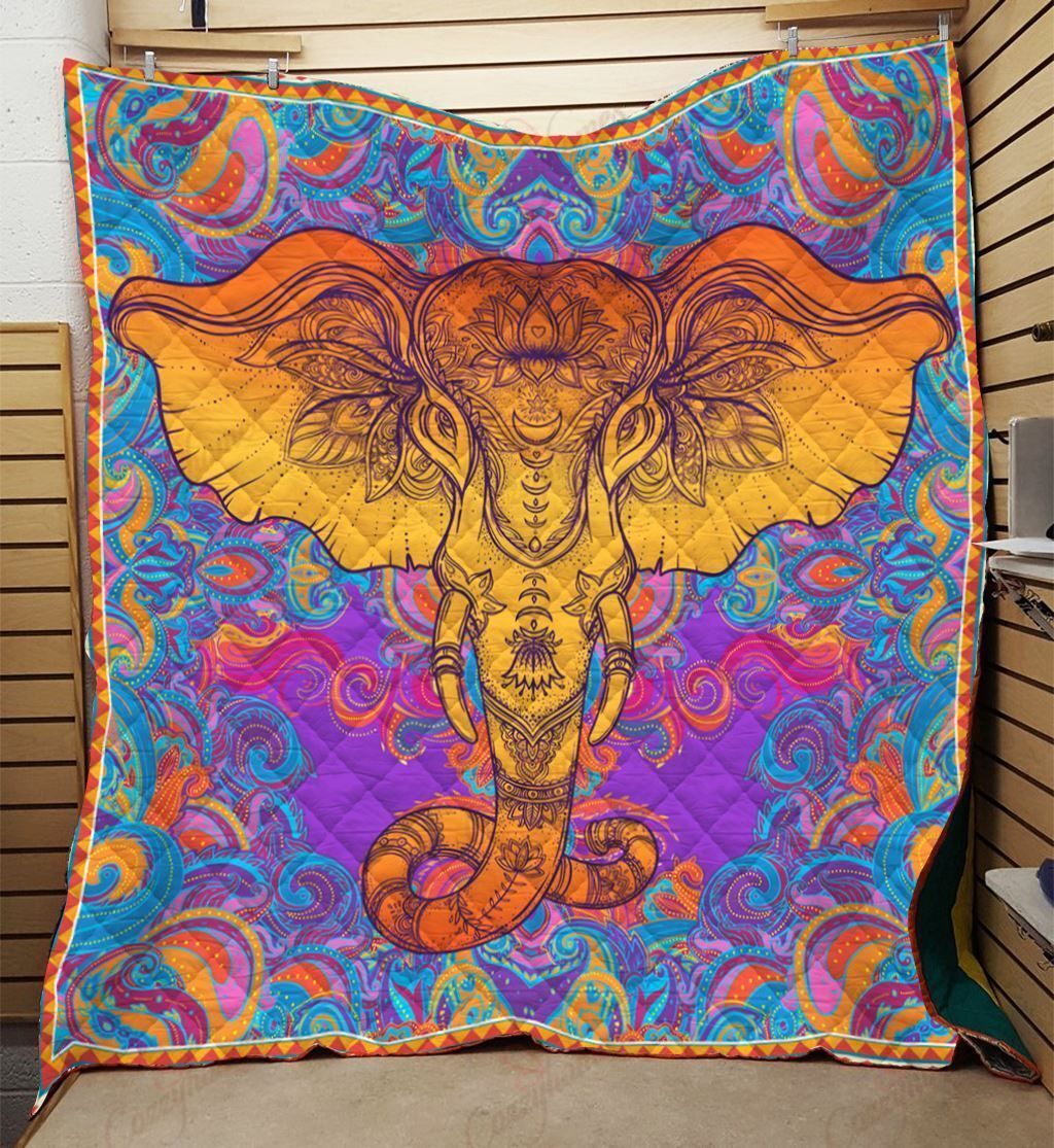 Elephants XL2703567CL Quilt Blanket