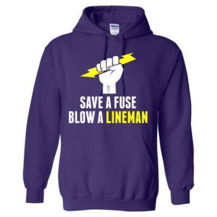 AGR Save A Fuse Blow A Lineman Job – Heavy Blend™ Hooded Sweatshirt