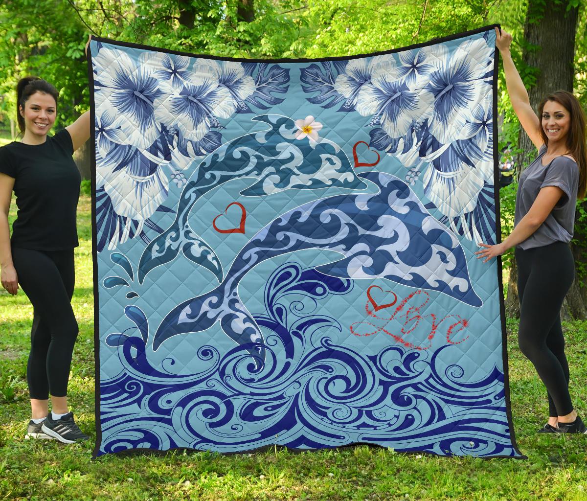 Hawaii Dolphin Couple Valentine’s Hibiscus Premium Quilt – Tender Style – AH – J3