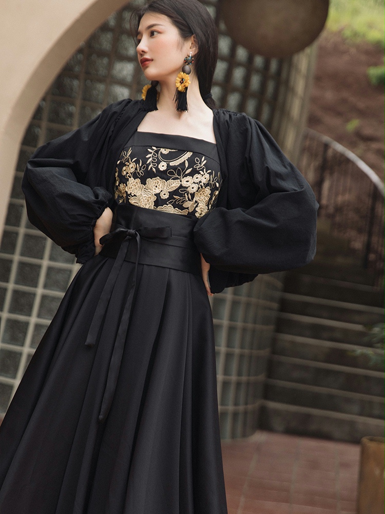 SWEETXUE Retro Fashion Exquisite Hanfu Suit Women’s Embroidered Spaghetti Band Dress + Girdle + Loose Jacket Chic Elegant Outfit alx