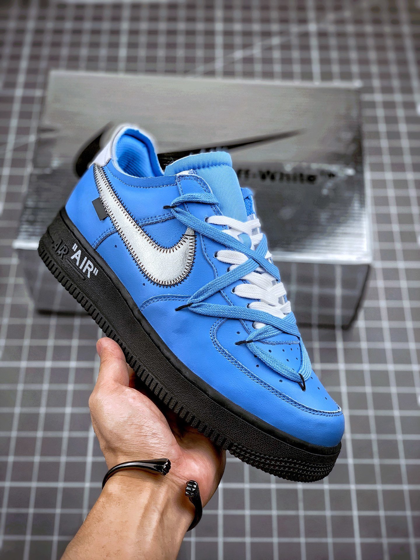 Off-White x Nike Air Force 1 Low MCA Sample 5338964