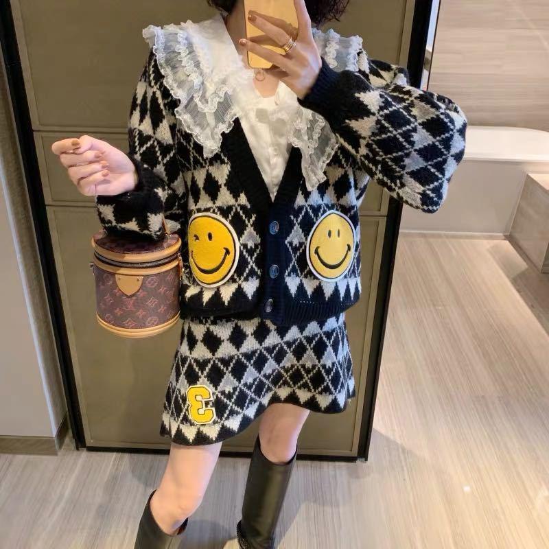 Black V-neck Knitted Cardigan Women’s Autumn And Winter Cartoon Pattern Loose Sweater Women’s Suit Skirt Two-piece Set alx