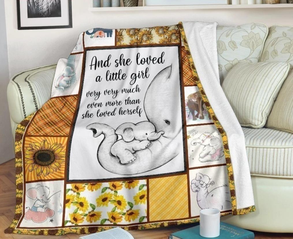 Lovely Elephant And She Love A Little Girl Fleece Blanket