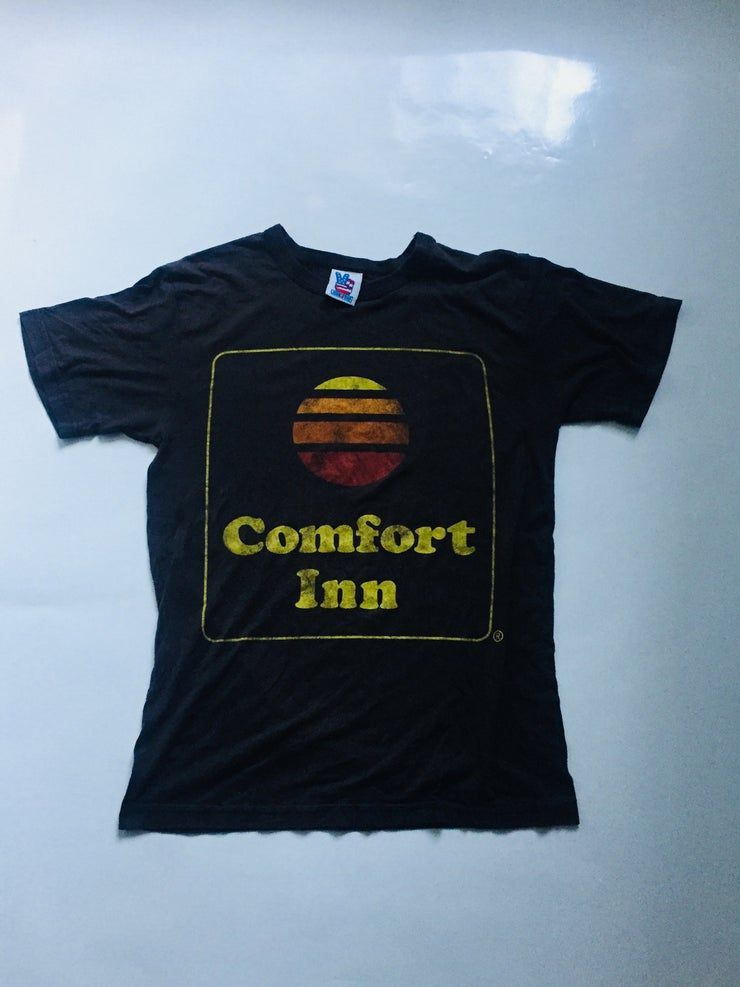 Comfort Inn Vintage Brown Yellow Red Shirt